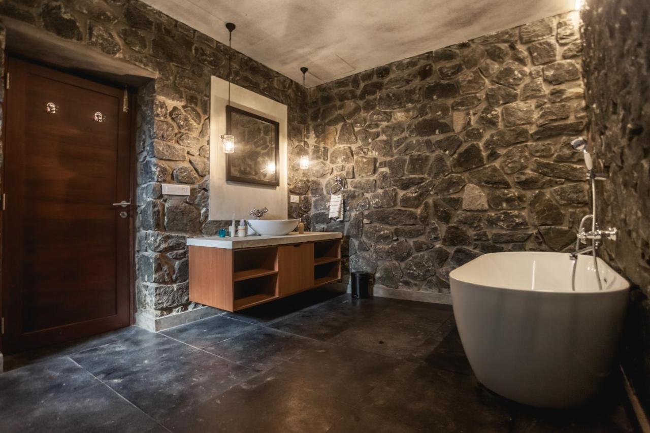 Elakai Villa Мунар Екстериор снимка